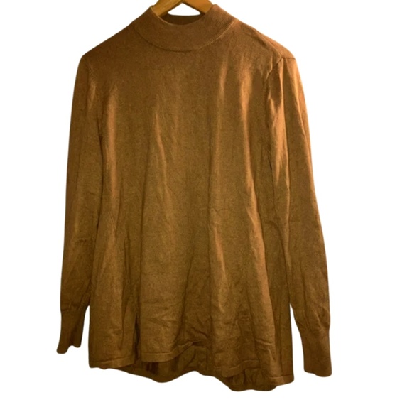 LP | Tan Sweater w/ Button Detail - Picture 4 of 7
